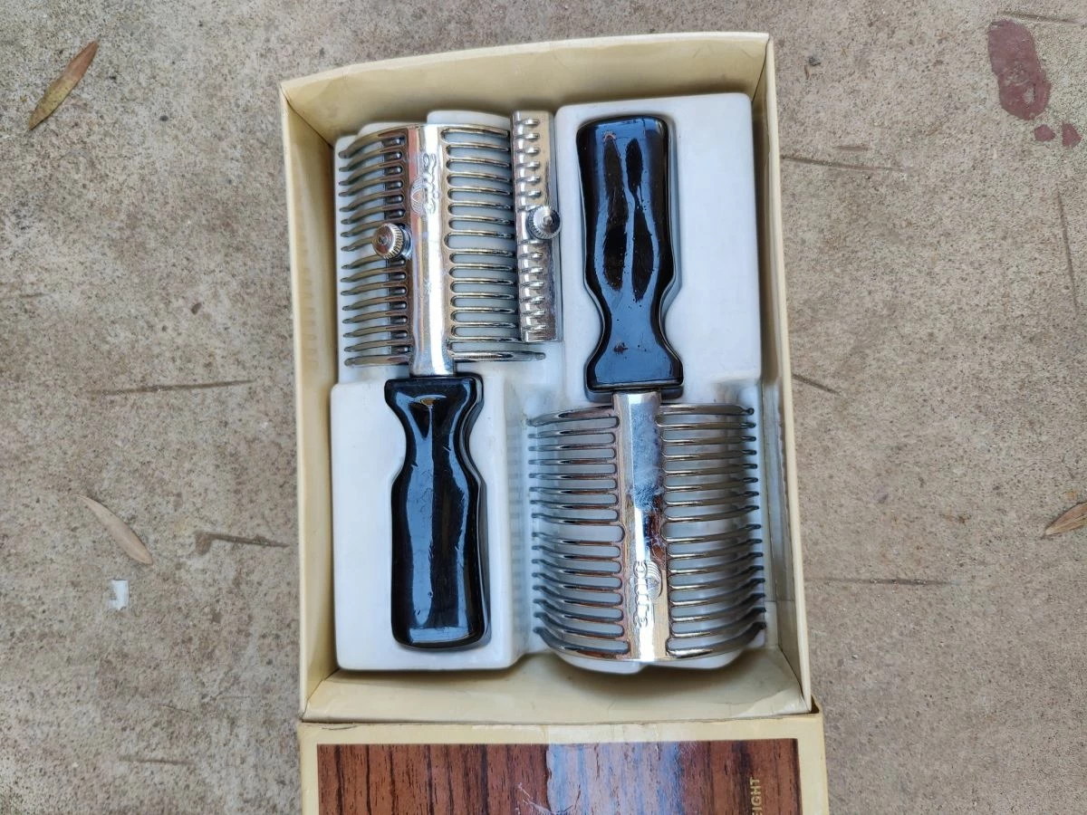 Vendora Vintage μηχανή κουρεματος μάρκας Amic με το κουτί της! 3 Vendora Vintage μηχανή κουρεματος μάρκας Amic με το κουτί της!