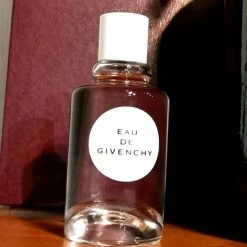 Vendora Καινούριο Άρωμα EAU DE GIVENCHY 9 Vendora Καινούριο Άρωμα EAU DE GIVENCHY -vendora shop 07723346d82bff0d8b7b36931bae7cc6d1ab83dd xl