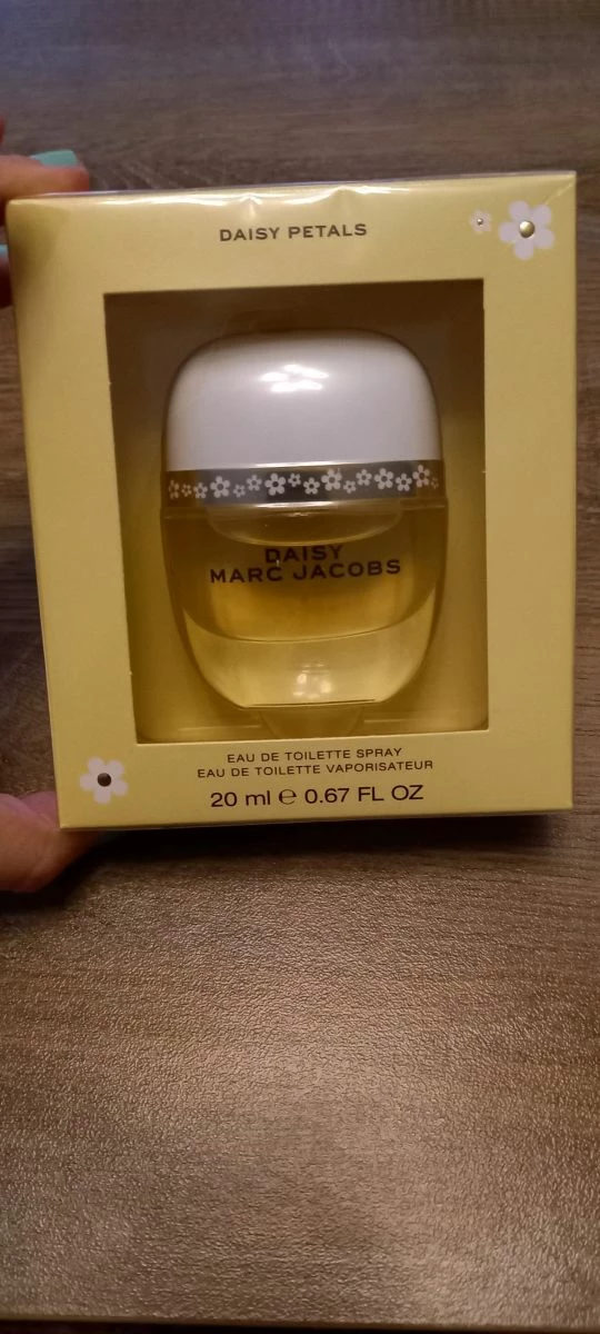 Vendora Daisy 20ml + δωρο ενα κραγιον 3 Vendora Daisy 20ml + δωρο ενα κραγιον