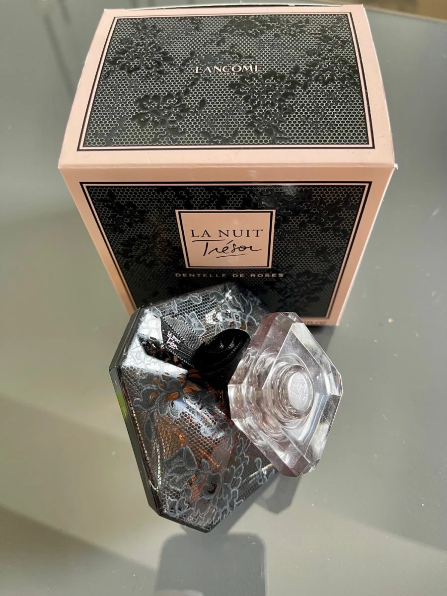 Vendora Άρωμα LA NUIT TRESOR DENTELLE DE ROSES EAU DE PARFUM 3 Vendora Άρωμα LA NUIT TRESOR DENTELLE DE ROSES EAU DE PARFUM