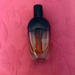 Vendora κολόνια