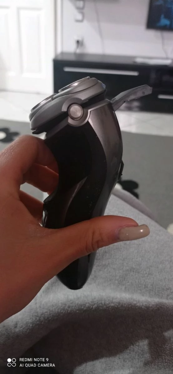 Vendora ξυριστηκη μηχανή PHILIPS 5 Vendora ξυριστηκη μηχανή PHILIPS - Image 3