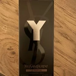 Vendora Yves Saint Laurent -vendora shop 351456e153241efb58036def1dc48caef05edfdd xl