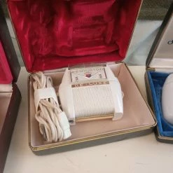 Vendora βιντατζ ηλεκτρικές Ξυριστικες Μηχανές πέντε τεμαχια μόνο όλες μαζι -vendora shop 3835fc2608e50c280da23119ad0e80b5d2b6405a xl