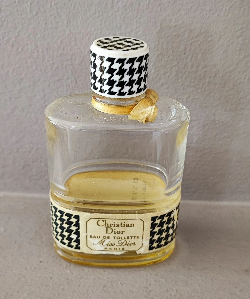 Vendora Miss Dior Christian Dior VINTAGE 3 Vendora Miss Dior Christian Dior VINTAGE