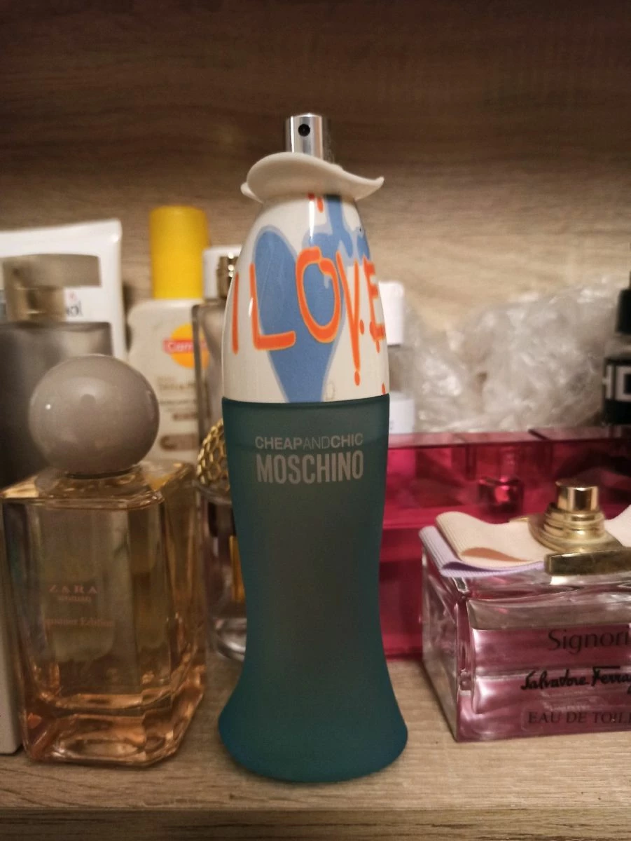 Vendora Moschino Cheap And Chic 3 Vendora Moschino Cheap And Chic