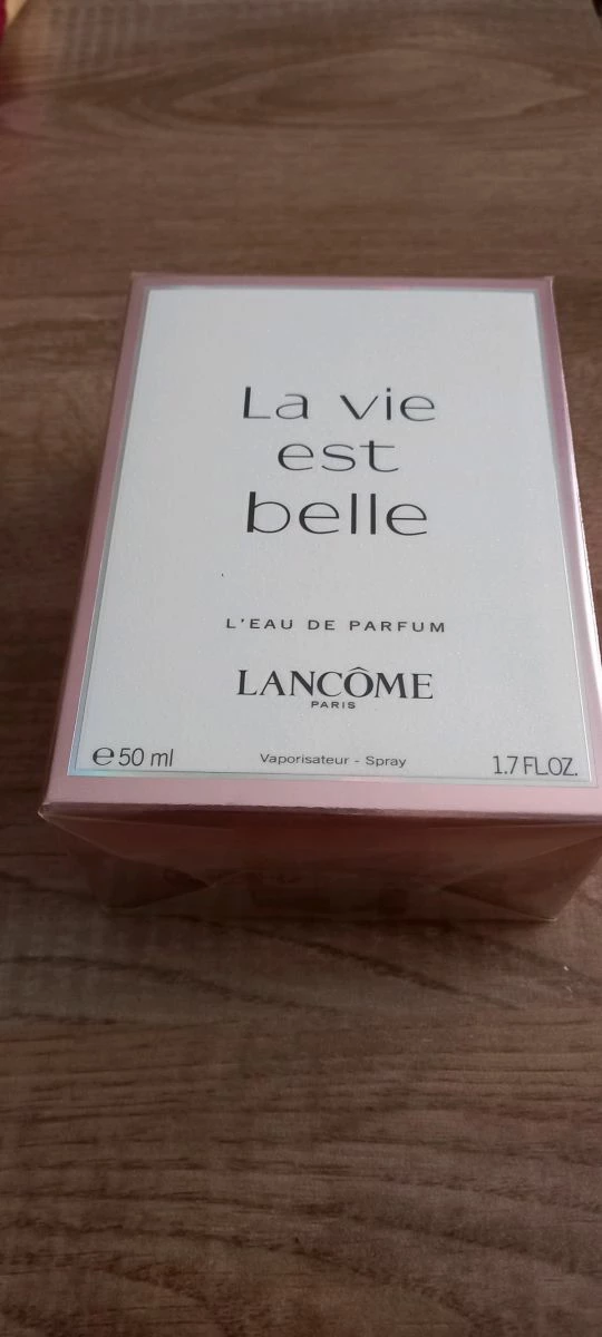 Vendora La Vie Est Belle 50ml + δωρο ενα κραγιον 3 Vendora La Vie Est Belle 50ml + δωρο ενα κραγιον