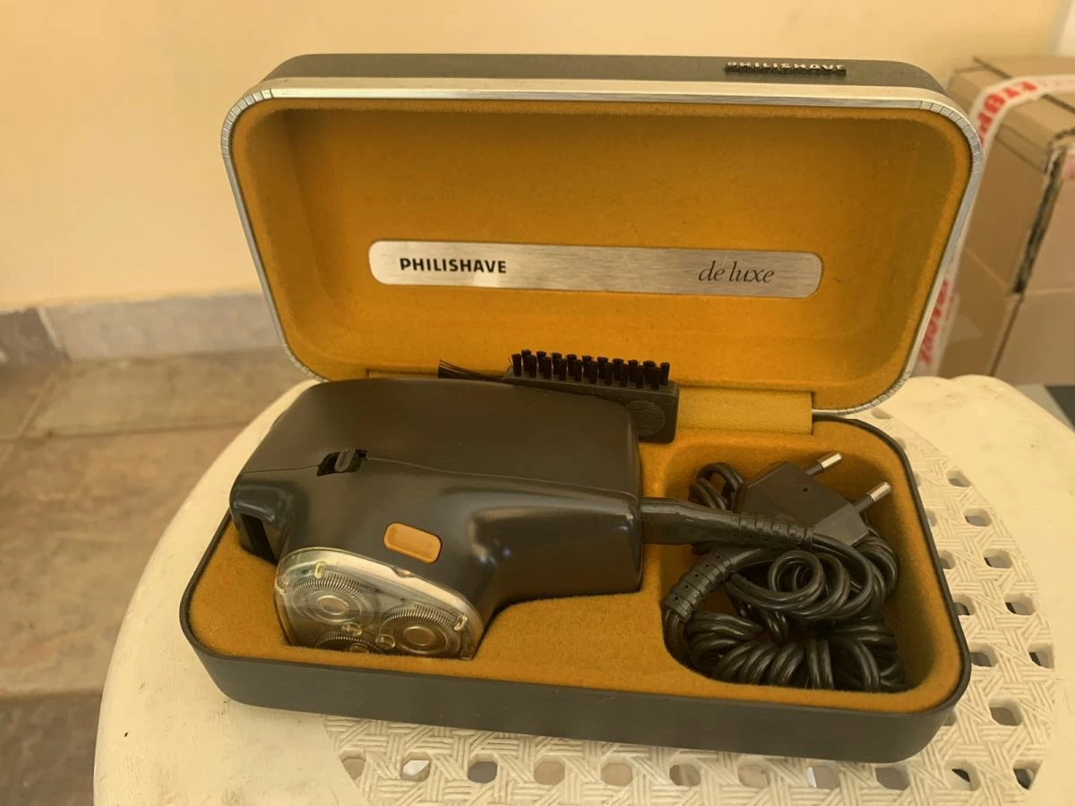 Vendora PHILIPS Ξυριστικη μηχανή Δουλεύει 3 Vendora PHILIPS Ξυριστικη μηχανή Δουλεύει