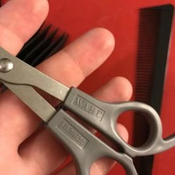 Vendora WAHL μηχανή με σκάλες,ψαλίδι και χτένα -vendora shop 7caf5ed5c486f9677fe89d36031929841d9b8d3c xl