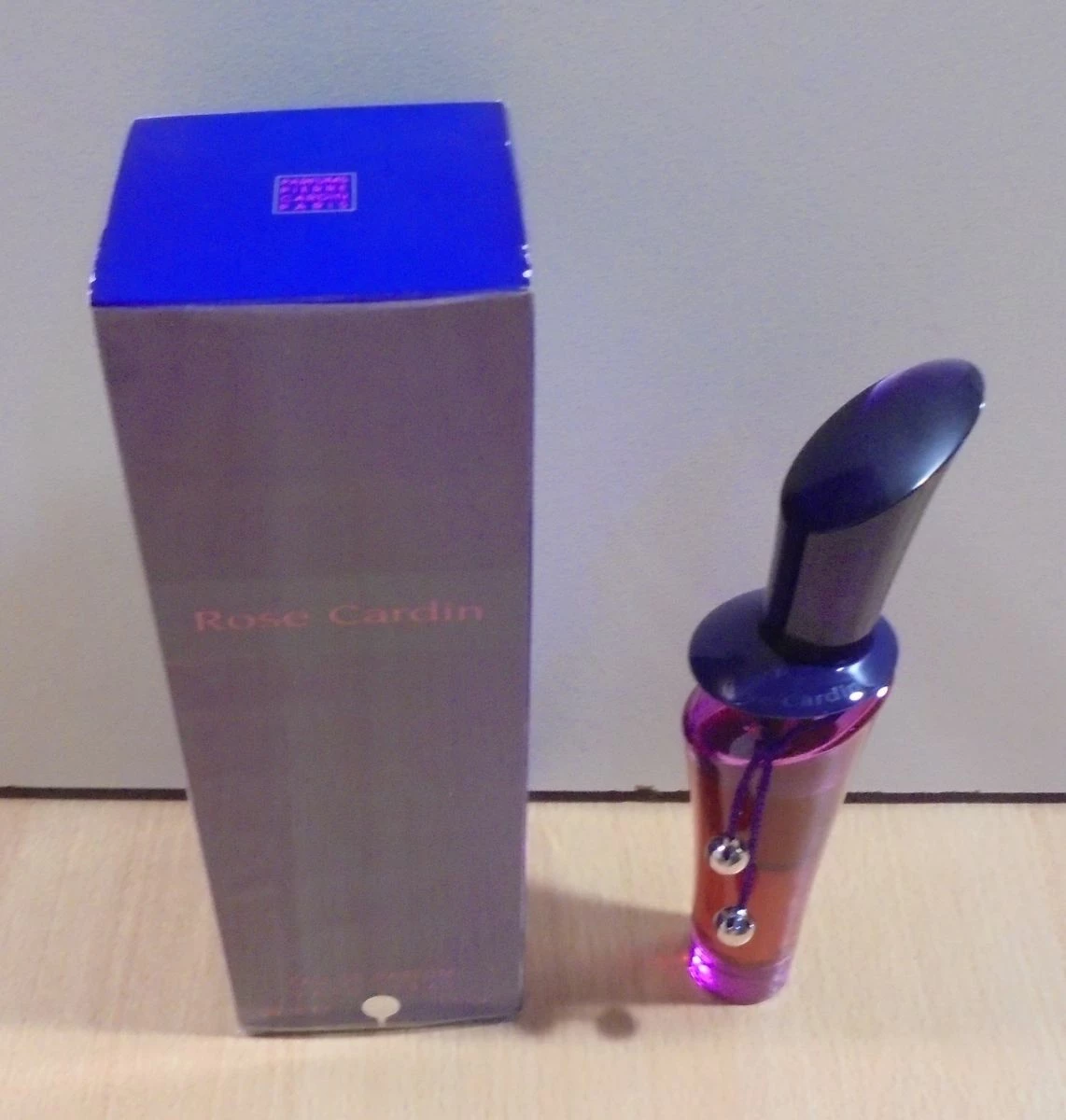 Vendora Rose Cardin Eau De Parfum Spray 30ml By Pierre Cardin 4 Vendora Rose Cardin Eau De Parfum Spray 30ml By Pierre Cardin - Image 2