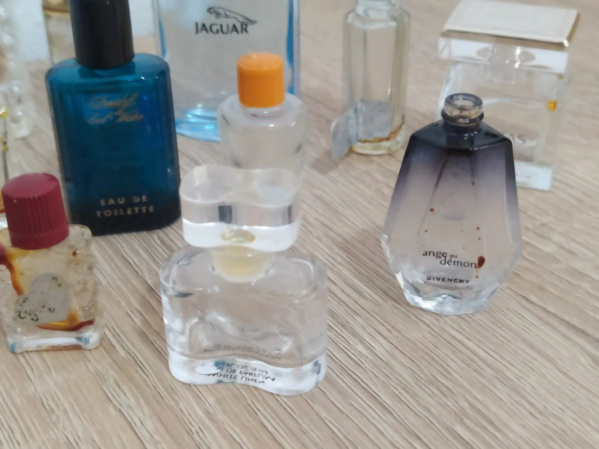 Vendora Μινιατούρες Μπουκαλάκια Αρωμάτων - Ολα μαζι 12 ευρω 7 Vendora Μινιατούρες Μπουκαλάκια Αρωμάτων - Ολα μαζι 12 ευρω - Image 5