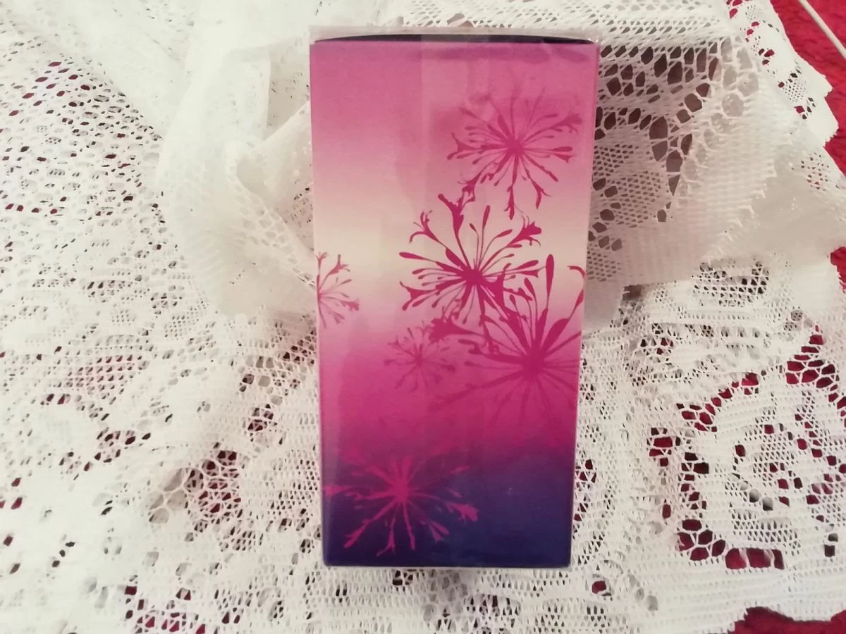 Vendora Γαλλικό άρωμα γυναικείο Eau De Toilette των 50 Mg καινούργιο σφραγισμένο στο κουτί του 3 Vendora Γαλλικό άρωμα γυναικείο Eau De Toilette των 50 Mg καινούργιο σφραγισμένο στο κουτί του