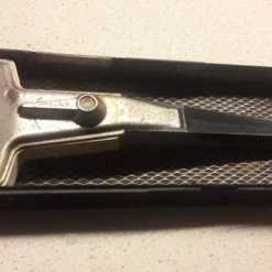 Vendora 2 παλιές συλλεκτικές ξυριστικες μηχανές Gillette Techmatic και Schick -vendora shop 93cefa46ebe91938bcc8815d07cabf0bc193f889 xl