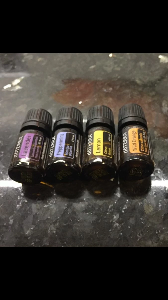 Vendora ΠΑΚΕΤΟ 4 αιθέριων ελαίων της Doterra, 5ml, Μέντα, Λεβάντα, Λεμόνι, Πορτοκάλι - PACK Of 4 Essential Oils Of Doterra, 5ml, Peppermint, Lavender, Lemon, Orange. 3 Vendora ΠΑΚΕΤΟ 4 αιθέριων ελαίων της Doterra, 5ml, Μέντα, Λεβάντα, Λεμόνι, Πορτοκάλι - PACK Of 4 Essential Oils Of Doterra, 5ml, Peppermint, Lavender, Lemon, Orange.