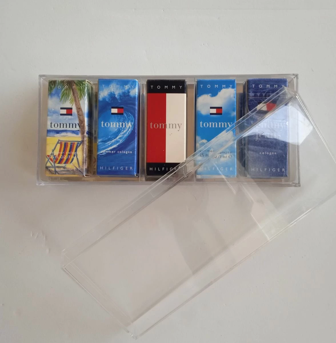 Vendora TOMMY HILFINGER Tommy All Stars For Him. Μινιατούρες με αρώματα. 3 Vendora TOMMY HILFINGER Tommy All Stars For Him. Μινιατούρες με αρώματα.