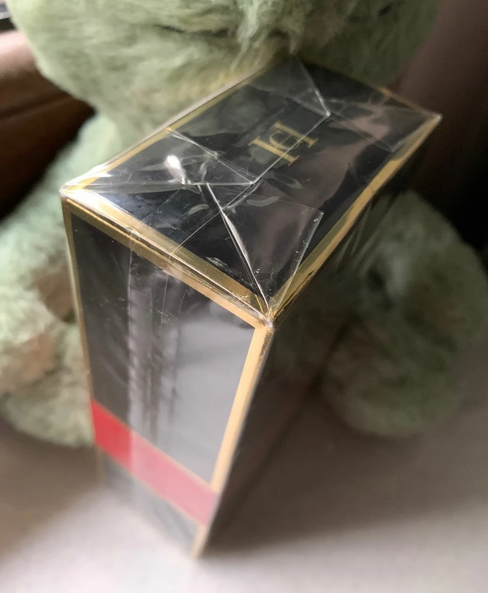 Vendora Carolina Herrera Very Good Girl Eau De Parfum Natural Spray 30ml 14 Vendora Carolina Herrera Very Good Girl Eau De Parfum Natural Spray 30ml - Image 12