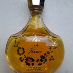 Vendora Nina Ricci "Eau De Fleurs" Vintage & Rare -vendora shop b945303f3c4e5c932fa9e7eb822654b9b8158eb9 xl