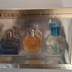 Vendora RALPH LAUREN σετ 5 συλλεκτικές Vintage μινιατούρες με αρώματα σε κλειστό κουτί. 25 Vendora RALPH LAUREN σετ 5 συλλεκτικές Vintage μινιατούρες με αρώματα σε κλειστό κουτί. -vendora shop bcad230adc976305120248035057d4814d522a07 xl