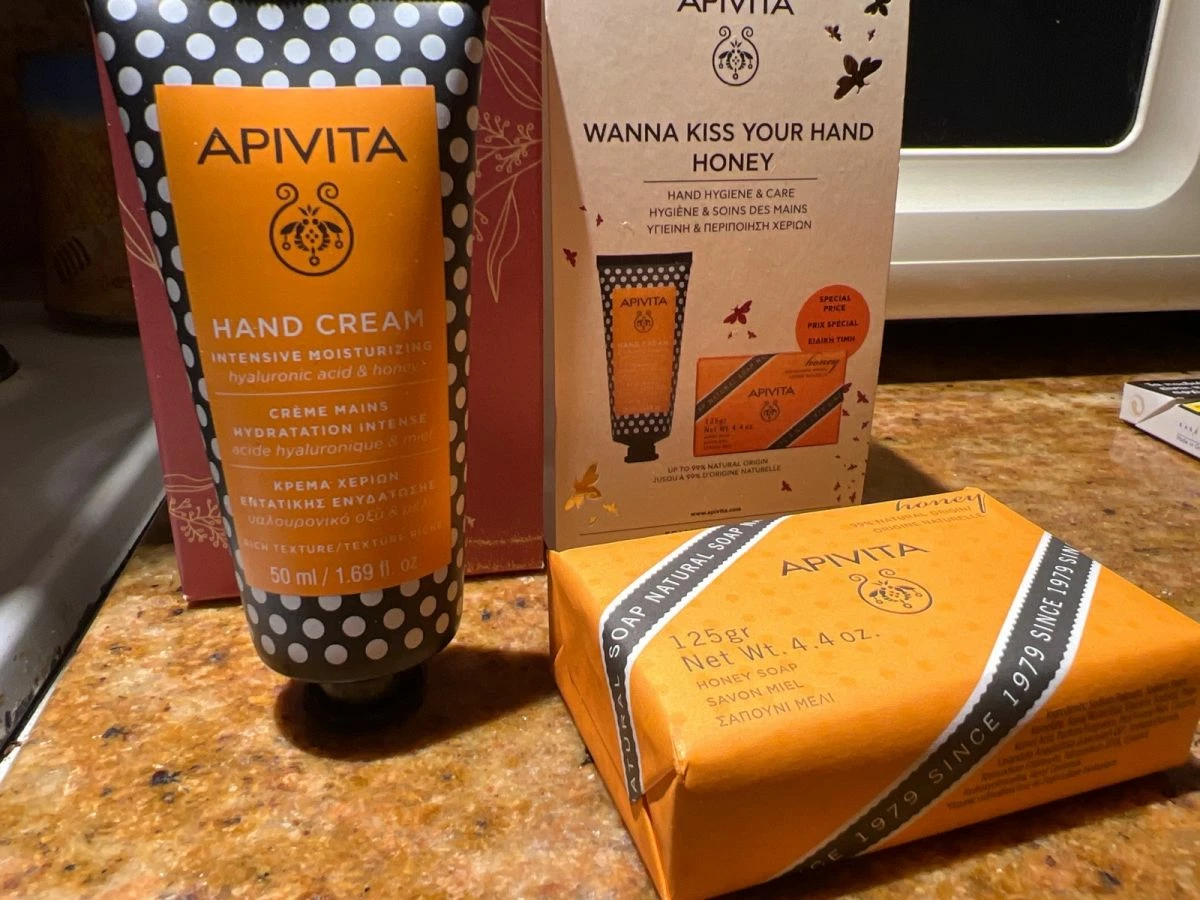 Vendora Σετ κρέμα- σαπούνι καινούργιο σε συσκευασία.Apivita 4 Vendora Σετ κρέμα- σαπούνι καινούργιο σε συσκευασία.Apivita - Image 2