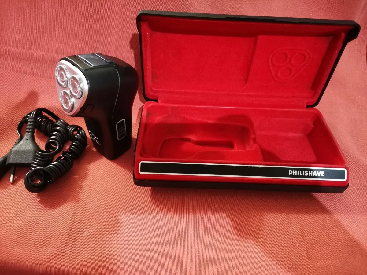Vendora Philips Philishave HP 1133 (1970 ) 3 Vendora Philips Philishave HP 1133 (1970 )