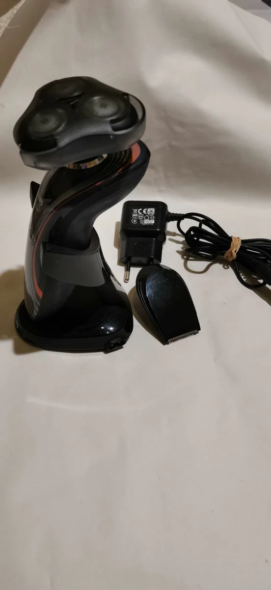 Vendora Ηλεκτρική επαναφορτιζόμενη PHILIPS μηχανή για υγρό και στεγνό ξύρισμα 7 Vendora Ηλεκτρική επαναφορτιζόμενη PHILIPS μηχανή για υγρό και στεγνό ξύρισμα - Image 5