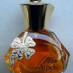 Vendora Van Cleef & Arpels "Miss Arpels"