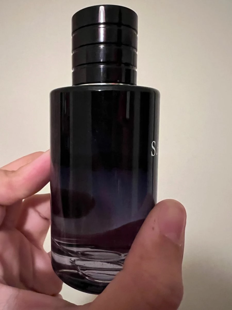 Vendora Dior Sauvage 100 Ml Eau De Parfum έχει μέσα περίπου 70ml 4 Vendora Dior Sauvage 100 Ml Eau De Parfum έχει μέσα περίπου 70ml - Image 2