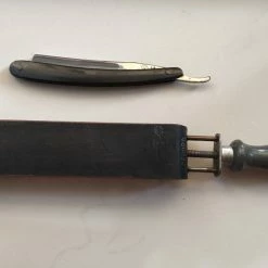 Vendora Φαλτσέτα - ξυράφι μπαρμπέρη και το ακονιστήρι τους.