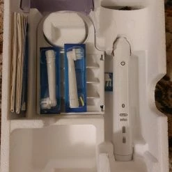 Vendora Ηλεκτρική οδοντόβουρτσα Oral-B Professional(2019), αμεταχείριστη -vendora shop e6f51f558b6174fb84b381817c9f472988770474 xl