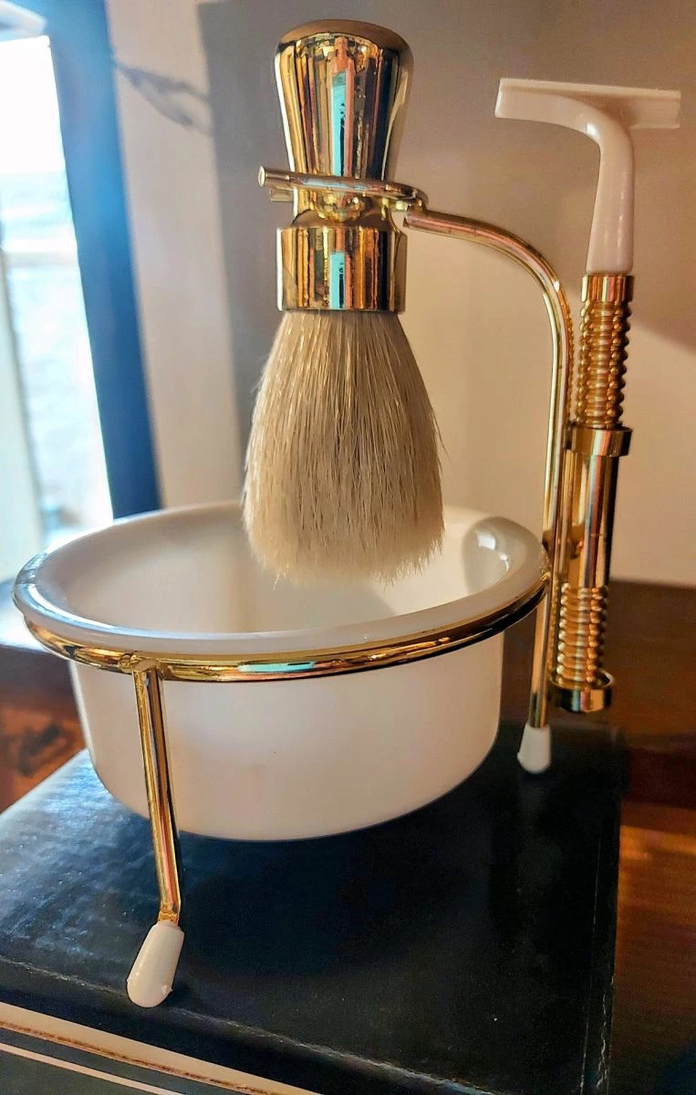 Vendora Σετ ξυριστικό καινούργιο. 3 Vendora Σετ ξυριστικό καινούργιο.