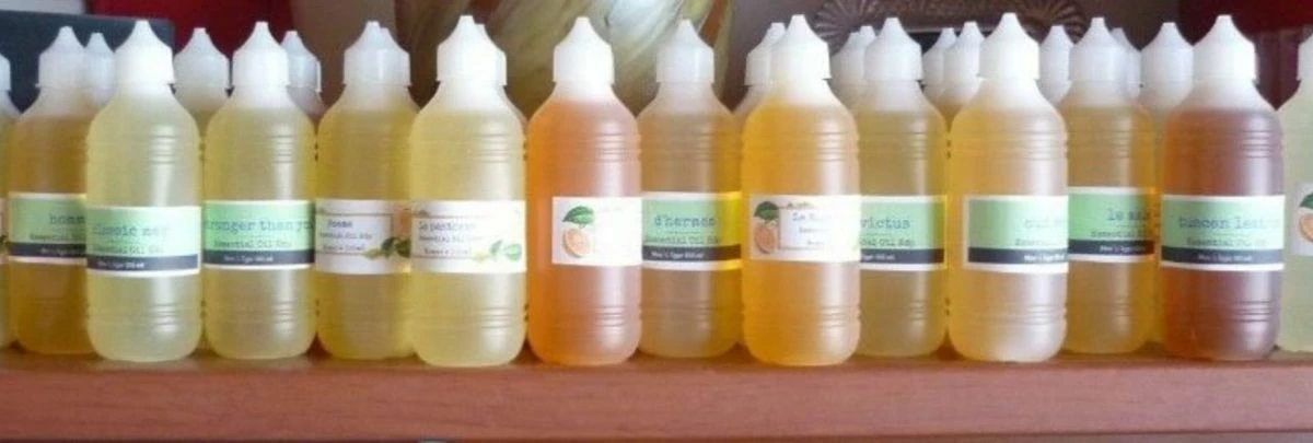 Vendora Essential Fragrance Oil Αιθέριο έλαιο Eu De Parfum με αρώματα τύπου - βάση αρωμάτων τα 100 Ml 8 € 4 Vendora Essential Fragrance Oil Αιθέριο έλαιο Eu De Parfum με αρώματα τύπου - βάση αρωμάτων τα 100 Ml 8 € - Image 2